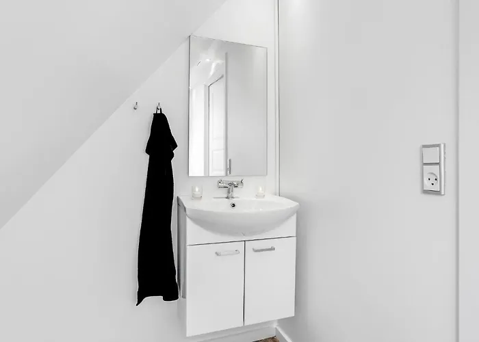 Apartamento Gorgeous In With Wifi Gudhjem